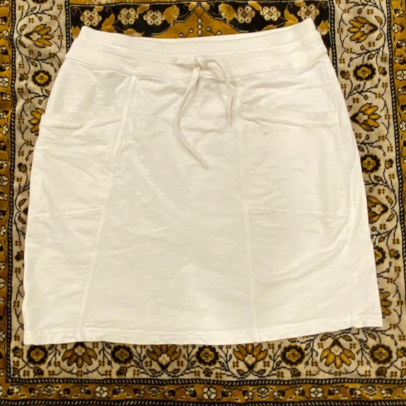 Vintage white heart mini skirt
